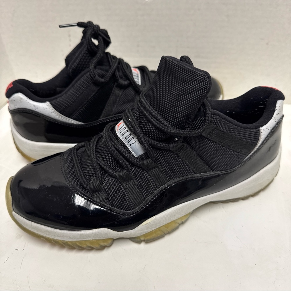 Nike Air Jordan 11 Retro Low Infrared 528895-023 Men’s Size 8.5 Black Authentic